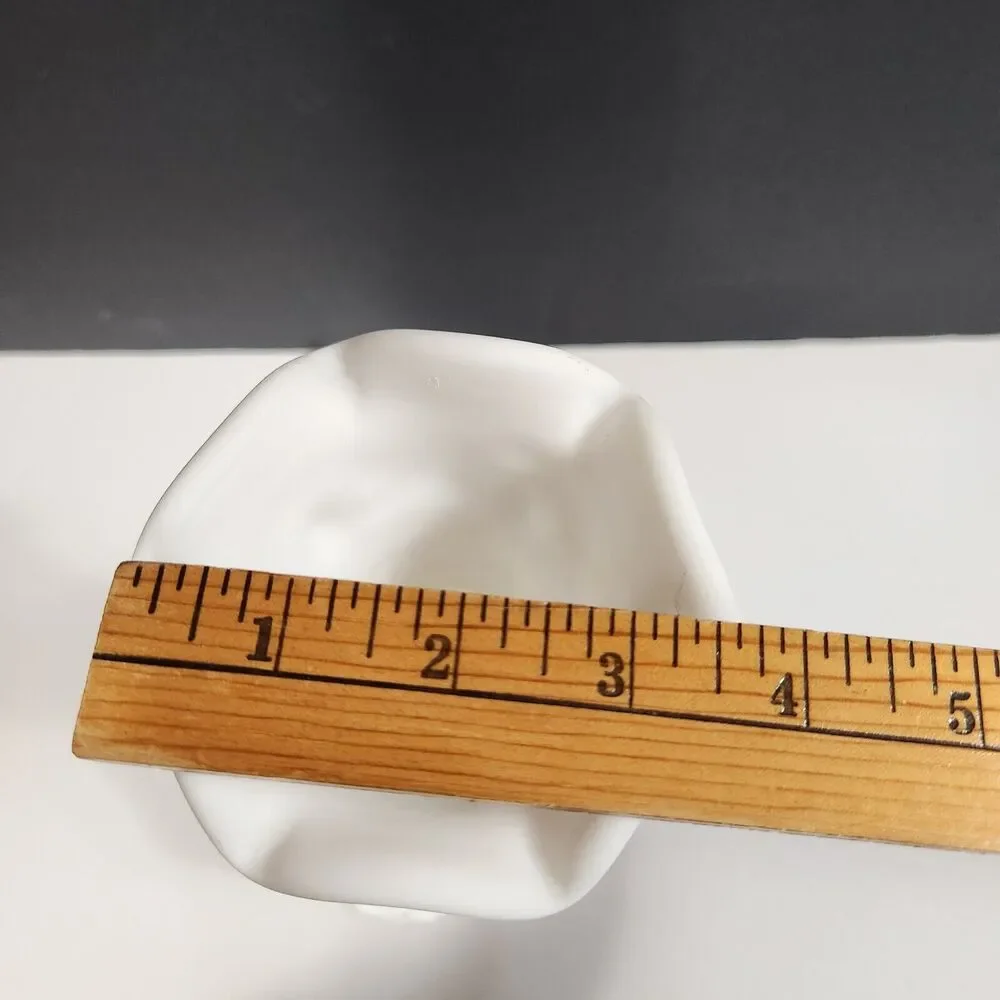 Vtg Orginal Doeskin Finish Loganberry Pattern Milk Glass Vase 10 in.